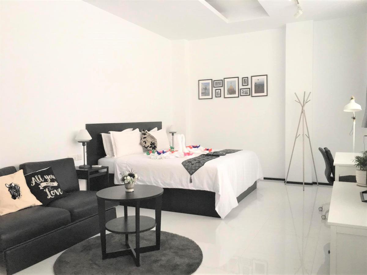 Yama Hotel & Rooftop Bar Γιανγκόν Εξωτερικό φωτογραφία